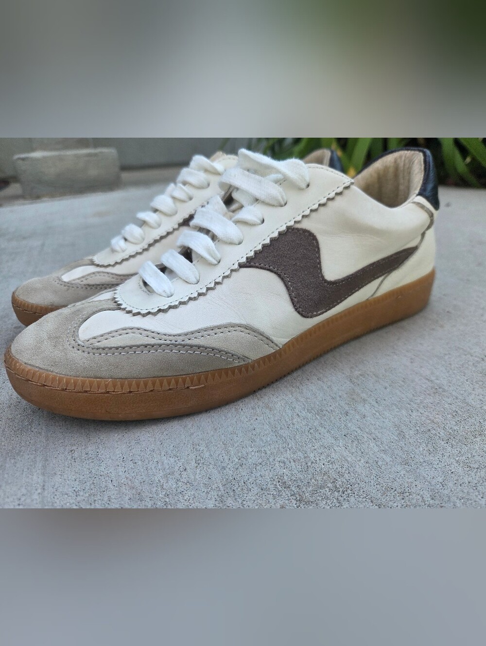 Women’s Dolce Vita Notice Sneakers White Grey Leather Size 7.5 MSRP $139